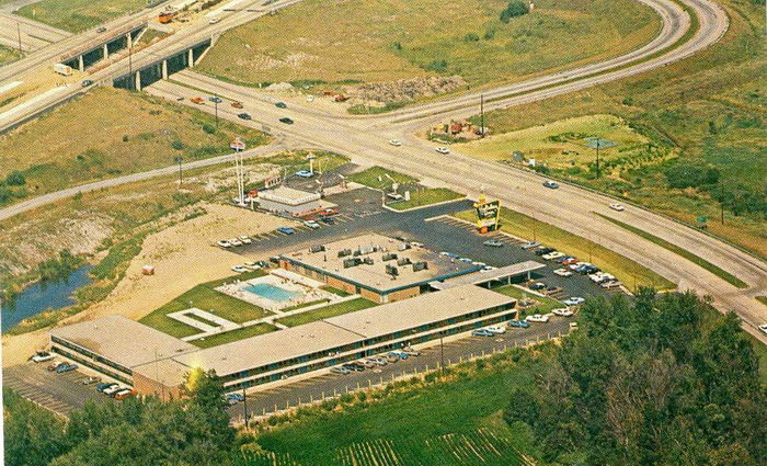 Holiday Inn - Benton Harbor Location